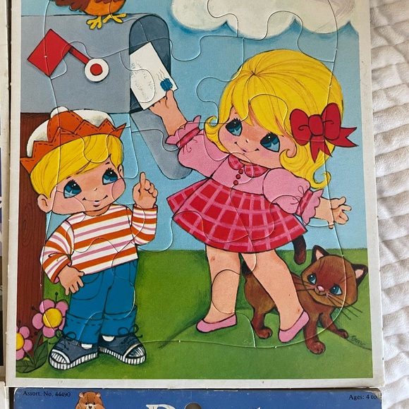 SET OF 4 VTG FRAME TRAY PUZZLES - Picture 9 of 10